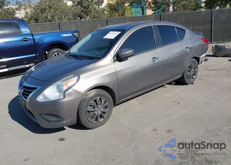 2016 Nissan Versa 1.6 Sv z USA, uszkodzony, nr VIN 3N1CN7AP9GL909938